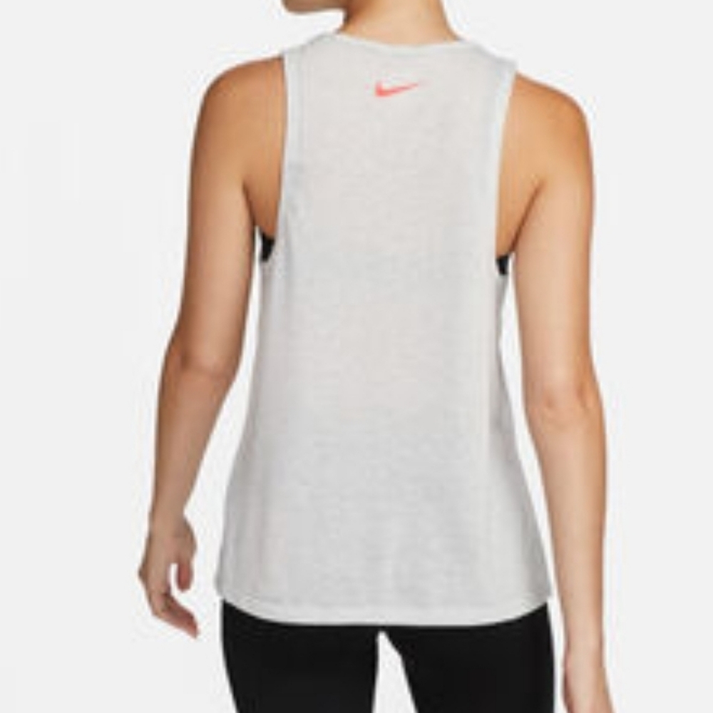 Womens Size M Nike Trail Dri Fit Running Tank Top DM7571-080 Gray Infrared - Picture 4 of 12